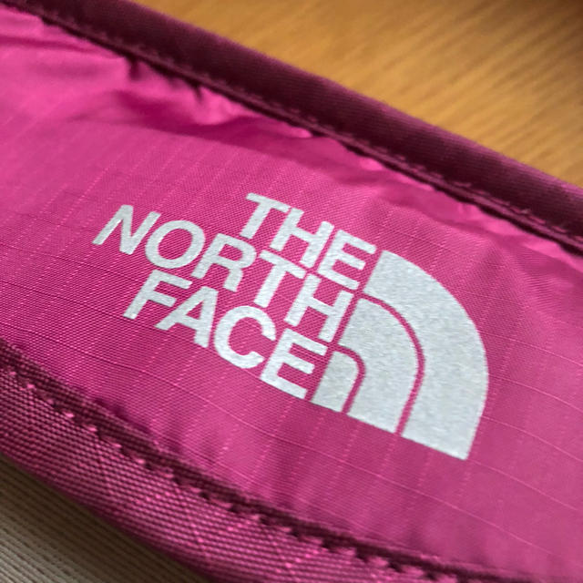 THE NORTH FACE(ザノースフェイス)の✴️まゆまゆん様専用✴️ザ ノースフェイス ウエストポーチ レディースのバッグ(ボディバッグ/ウエストポーチ)の商品写真