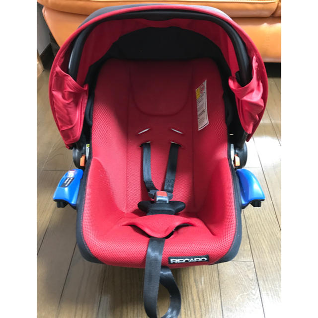 RECARO(レカロ)のRECAROレカロ アイウォーク cs+☆ベビーシート中古 キッズ/ベビー/マタニティの外出/移動用品(自動車用チャイルドシート本体)の商品写真