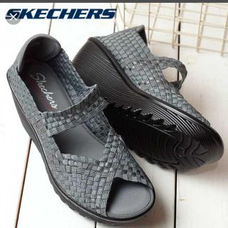 スケッチャーズ(SKECHERS)の新品タグ付き スケッチャーズウェッジサンダル24センチ(サンダル)