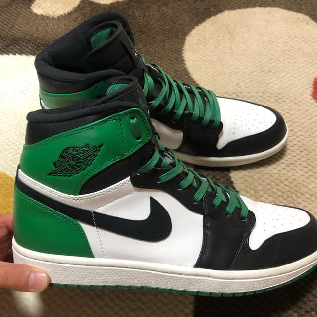 NIKE(ナイキ)の美中古 29.0 NIKE AIR jordan 1 セルティックス  メンズの靴/シューズ(スニーカー)の商品写真