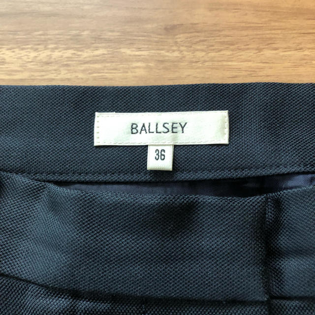 Ballsey(ボールジィ)のBALLSEY スカート 36サイズ レディースのスカート(ひざ丈スカート)の商品写真