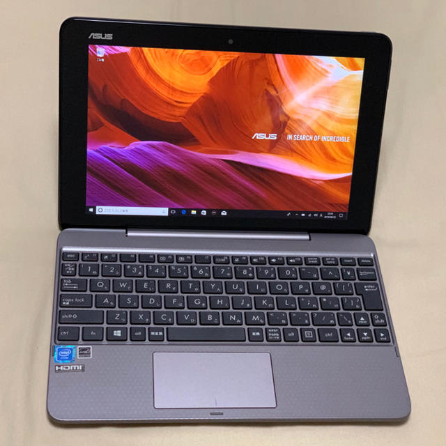 ASUS TransBook T101HA 2in1パソコン