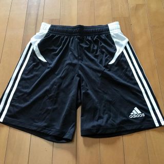 アディダス(adidas)のadidas アディダス ハーフパンツ 黒/白(ショートパンツ)