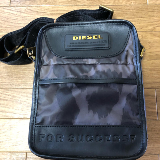 DIESEL - DIESEL ディーゼル ショルダーバッグ 鞄 バッグ 肩掛けの通販 by DK's shop｜ディーゼルならラクマ