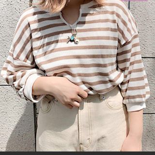 ダブルクローゼット(w closet)のキーネックワッフルトップス 値下げ！！！！！(Tシャツ(長袖/七分))