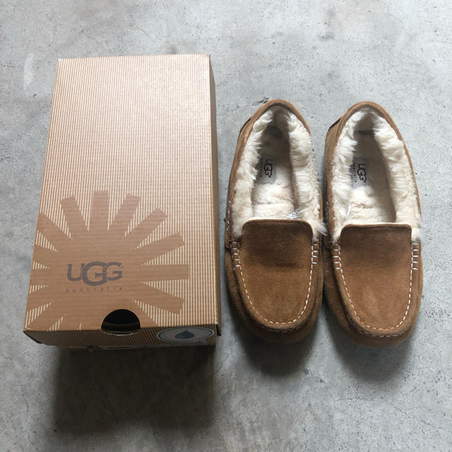 UGG(アグ)のUGG ローファー 24cm レディースの靴/シューズ(ローファー/革靴)の商品写真