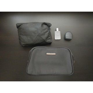 ジョルジオアルマーニ(Giorgio Armani)のGiorgio Armani (ジョルジオ アルマーニ) 　カタール航空ポーチ　(旅行用品)