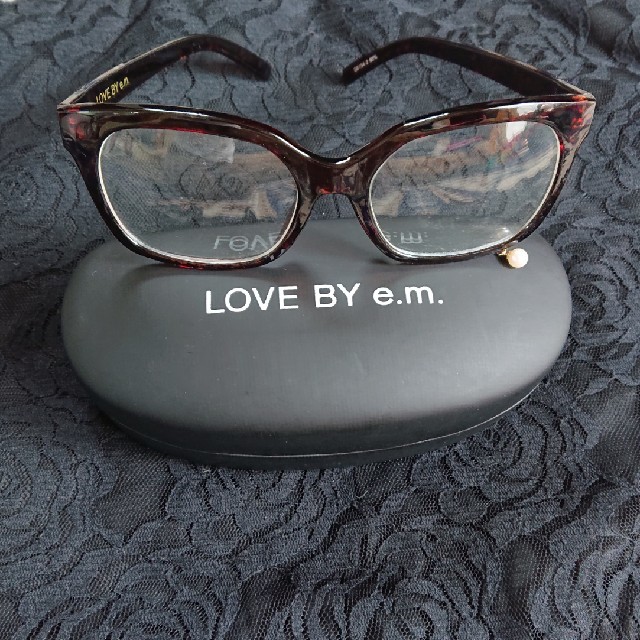 e.m.(イーエム)のLOVE   BY  e.m.   めがね レディースのファッション小物(サングラス/メガネ)の商品写真