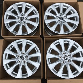 未使用シルバー フィット Ge6 9 エアウエイブ Gj1 2 純正14インチ車の通販 ラクマ