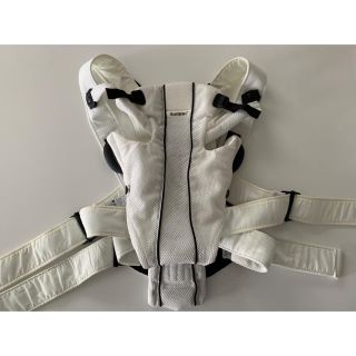 ベビービョルン(BABYBJORN)の【Y様専用】ベビービョルン メッシュ抱っこ紐（ホワイト）(抱っこひも/おんぶひも)