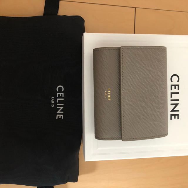 celine - セリーヌ 新カラースモール トリフォールド ウォレットペブルの通販 by LEO's shop｜セリーヌならラクマ