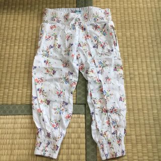 オールドネイビー(Old Navy)のOLD NAVY 花柄パンツ(パンツ)