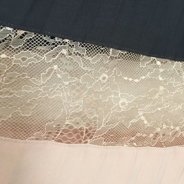 ZARA(ザラ)のZARA ミモレ丈プリーツスカート レディースのスカート(その他)の商品写真