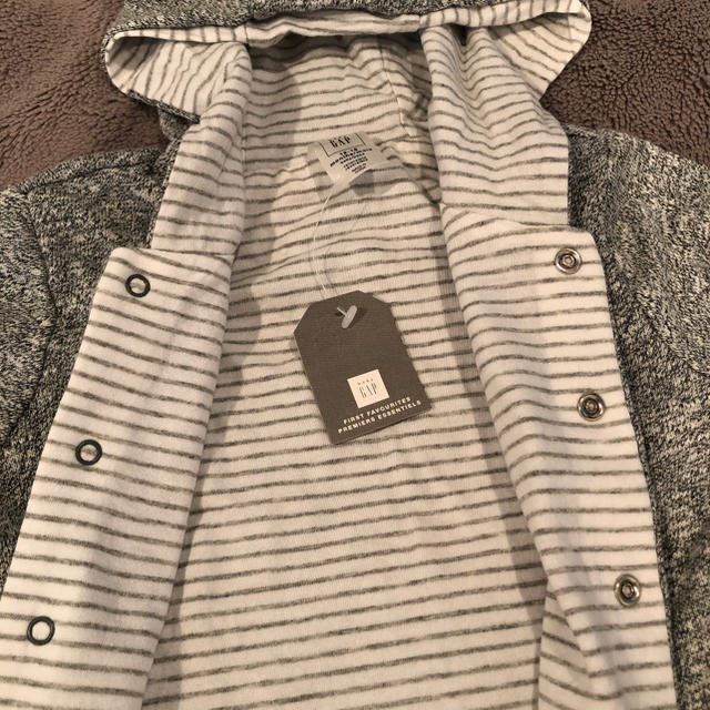 babyGAP(ベビーギャップ)の(新品）ベビーキャップ セット アップ+ズボン 12-18m キッズ/ベビー/マタニティのベビー服(~85cm)(その他)の商品写真