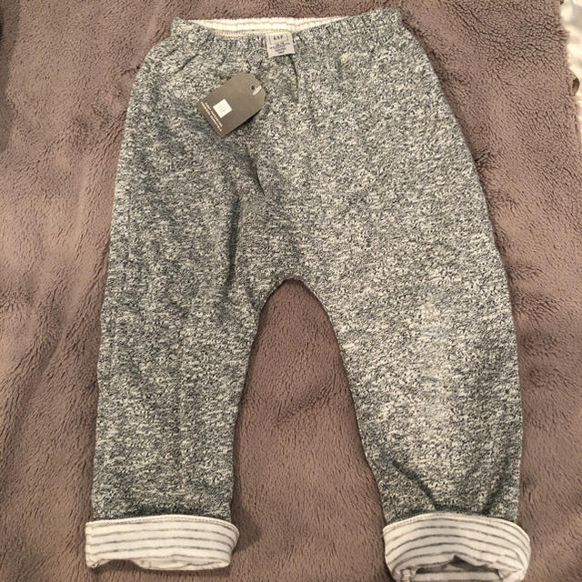 babyGAP(ベビーギャップ)の(新品）ベビーキャップ セット アップ+ズボン 12-18m キッズ/ベビー/マタニティのベビー服(~85cm)(その他)の商品写真