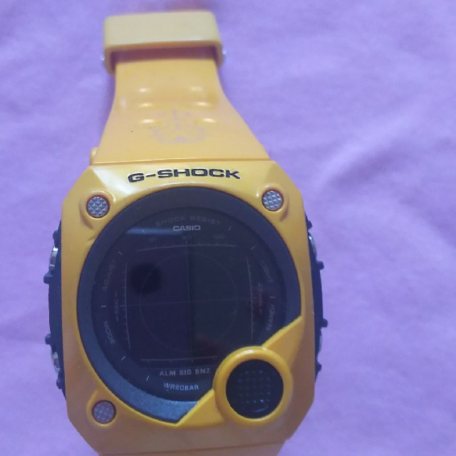 G-SHOCK(ジーショック)の腕時計Gｰshockイエロー メンズの時計(腕時計(デジタル))の商品写真
