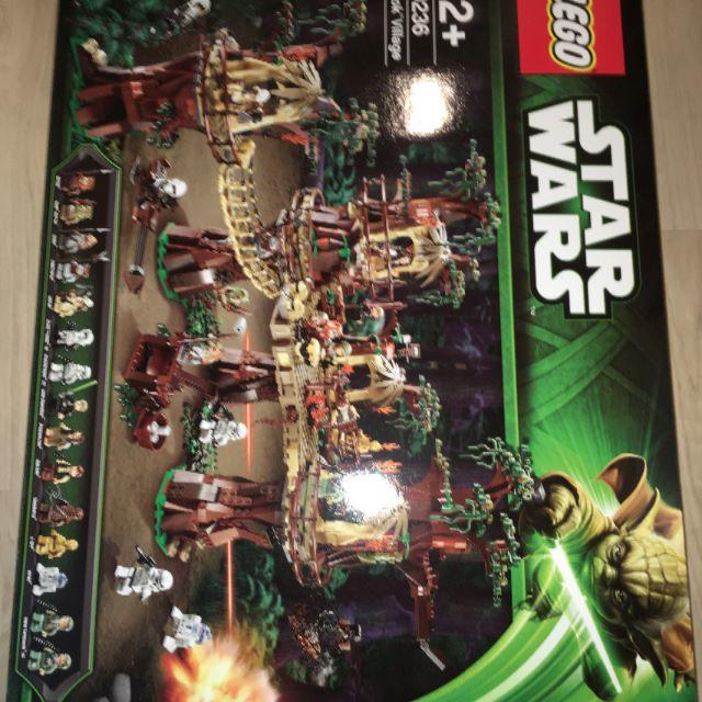 Lego(レゴ)のLEGO 10236 Star Wars Ewok Village 新品未開封 エンタメ/ホビーのおもちゃ/ぬいぐるみ(模型/プラモデル)の商品写真