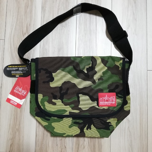 Manhattan Portage(マンハッタンポーテージ)のライトニング様専用☆ナイロンメッセンジャーバッグ レディースのバッグ(メッセンジャーバッグ)の商品写真