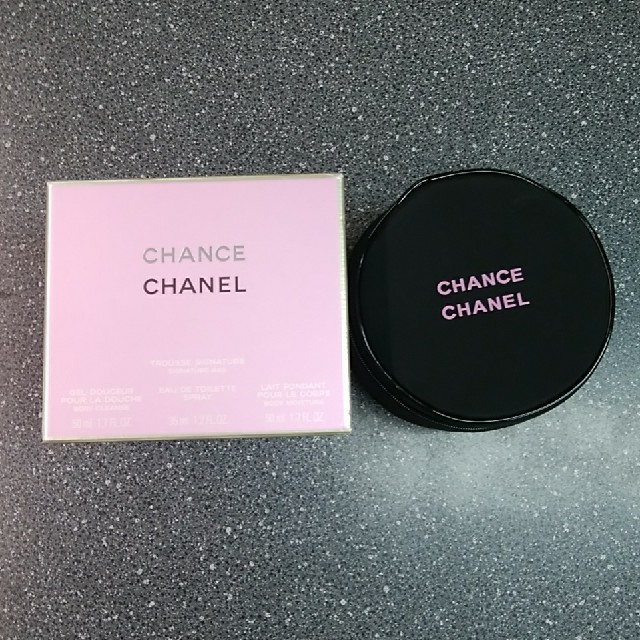 CHANEL(シャネル)のCHANEL　シャネル　ポーチ エンタメ/ホビーのコレクション(ノベルティグッズ)の商品写真