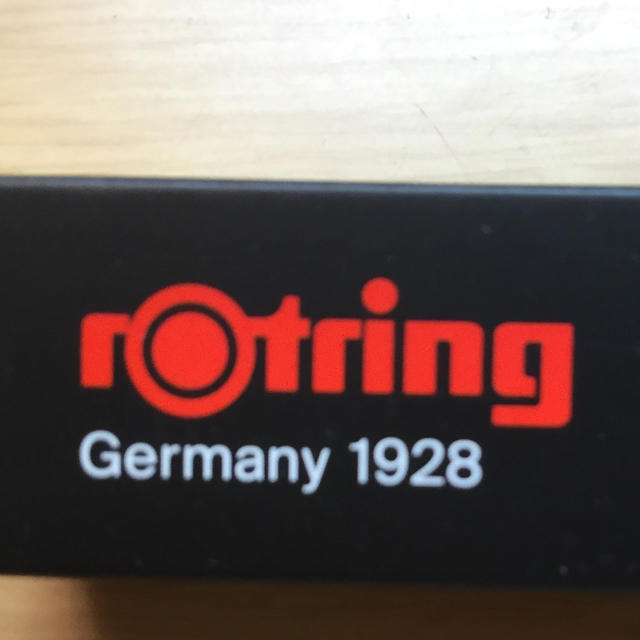 rotring(ロットリング)のrotring 800 black  インテリア/住まい/日用品の文房具(ペン/マーカー)の商品写真
