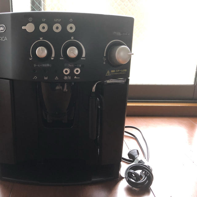 DeLonghi    MAGNIFICA ESAM1000SJエスプレッソマシン