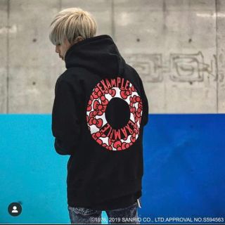 シュプリーム(Supreme)のexample×kittyコラボパーカー(パーカー)