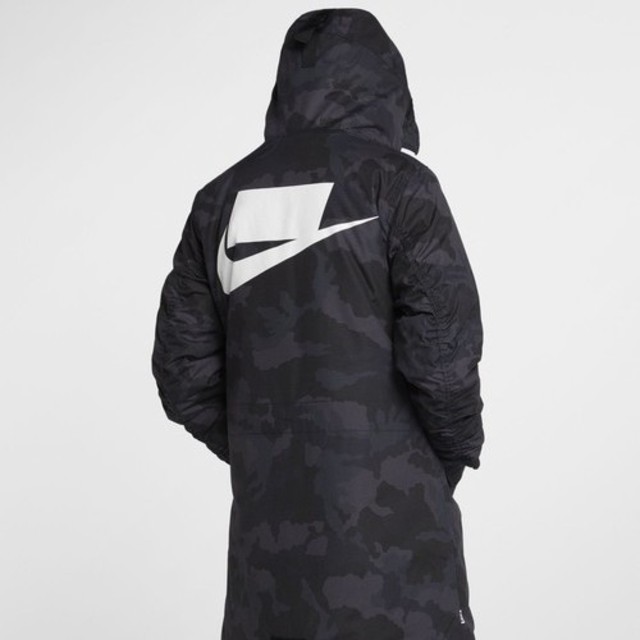 国内正規品 Lサイズ新品【NIKE】ナイキ シンセティックフィルパーカー