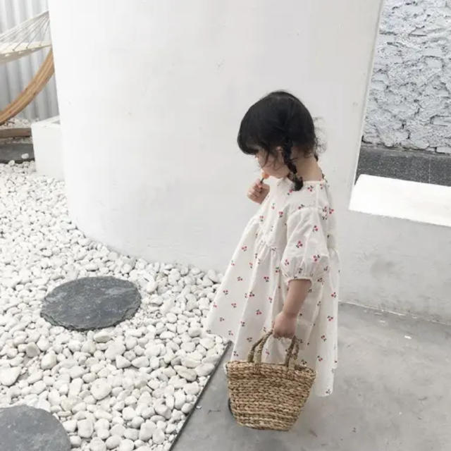 韓国子ども服 ゆるシルエット♡さくらんぼワンピース キッズ/ベビー/マタニティのキッズ服女の子用(90cm~)(ワンピース)の商品写真