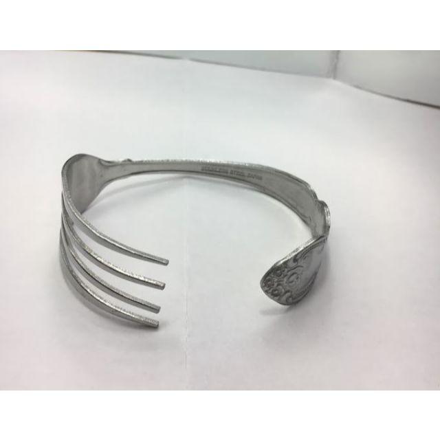 Maison Martin Margiela(マルタンマルジェラ)のフォークバングル メンズのアクセサリー(バングル/リストバンド)の商品写真