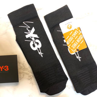ワイスリー(Y-3)の新品 Y3 ロゴ ソックス 黒 靴下 メンズ レディース M 新作 2019SS(ソックス)