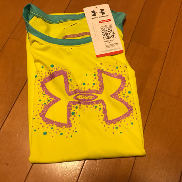 UNDER ARMOUR(アンダーアーマー)のUA アンダーアーマー kids Tシャツ YMD キッズ/ベビー/マタニティのキッズ服女の子用(90cm~)(Tシャツ/カットソー)の商品写真