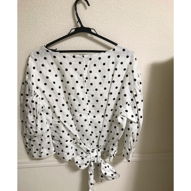 ZARA(ザラ)の★ZARA  ドット柄  トップス★ レディースのトップス(シャツ/ブラウス(長袖/七分))の商品写真