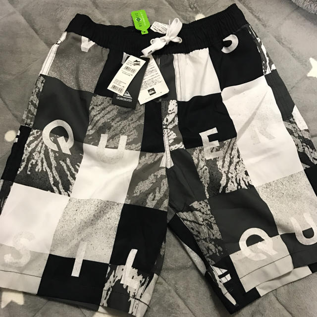 QUIKSILVER(クイックシルバー)のQUIKSILVER  サーフパンツ キッズ/ベビー/マタニティのキッズ服男の子用(90cm~)(水着)の商品写真