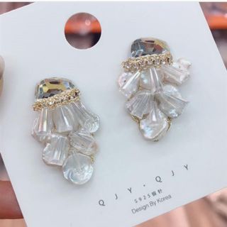 アメリヴィンテージ(Ameri VINTAGE)の再々入荷！新品インポート♡淡水パール クリスタル ゴールド S925針 ピアス(ピアス)