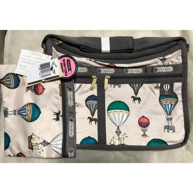 LeSportsac(レスポートサック)のレスポートサックバッグ DELUXE EVERYDAY BAG 風間ゆみえ レディースのバッグ(ショルダーバッグ)の商品写真