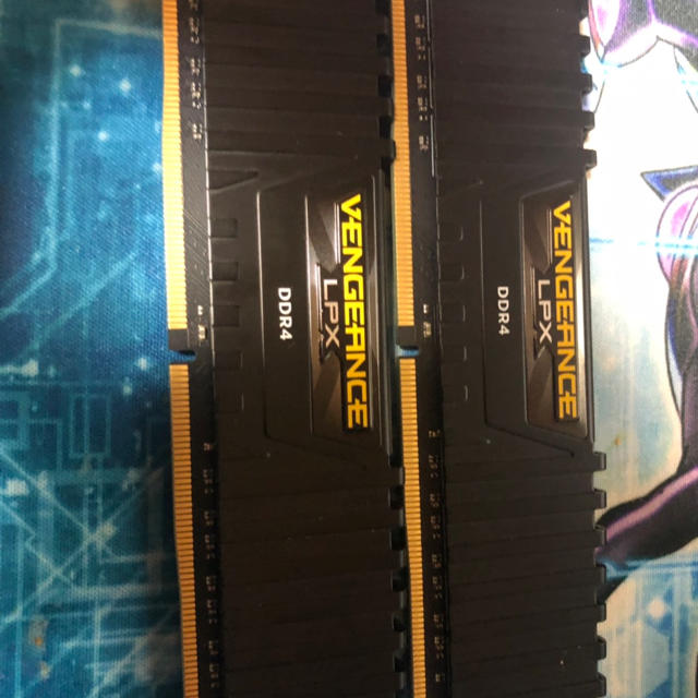 スマホ/家電/カメラCorsair ddr4 16gb