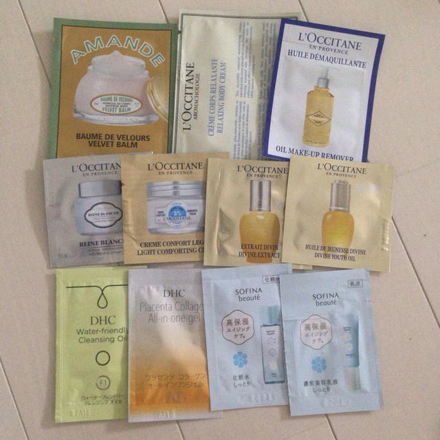 L'OCCITANE(ロクシタン)のサンプルset コスメ/美容のコスメ/美容 その他(その他)の商品写真