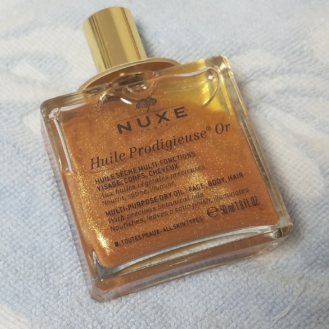 【Meiliyi様専用】NUXE  新品未開封 50ml  ゴールドラメ入り コスメ/美容のボディケア(ボディオイル)の商品写真