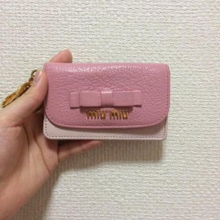 ミュウミュウ(miumiu)の最終値下げ▷Miu Miu(名刺入れ/定期入れ)