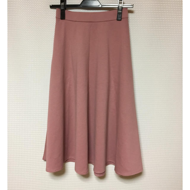 GU(ジーユー)のミモレスカート③ レディースのスカート(ひざ丈スカート)の商品写真