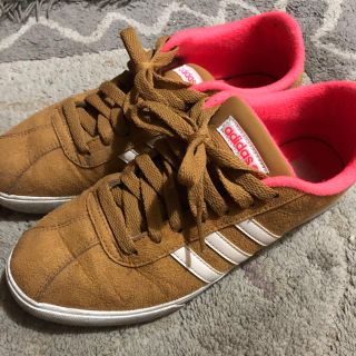 アディダス(adidas)のadidas スニーカー(スニーカー)