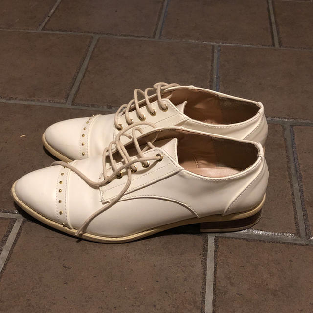BLISS POINT(ブリスポイント)のblisspoint 👡 ホワイトシューズ 🌼出品7/24まで🌼 レディースの靴/シューズ(ローファー/革靴)の商品写真