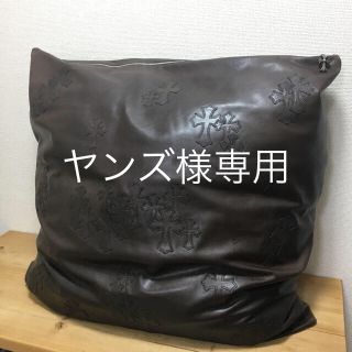 クロムハーツ(Chrome Hearts)の【CHROME HEARTS】 パッチレザークロスクッション(その他)