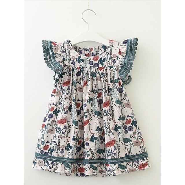 130★新品★グリーンの花柄ワンピース キッズ/ベビー/マタニティのキッズ服女の子用(90cm~)(ワンピース)の商品写真