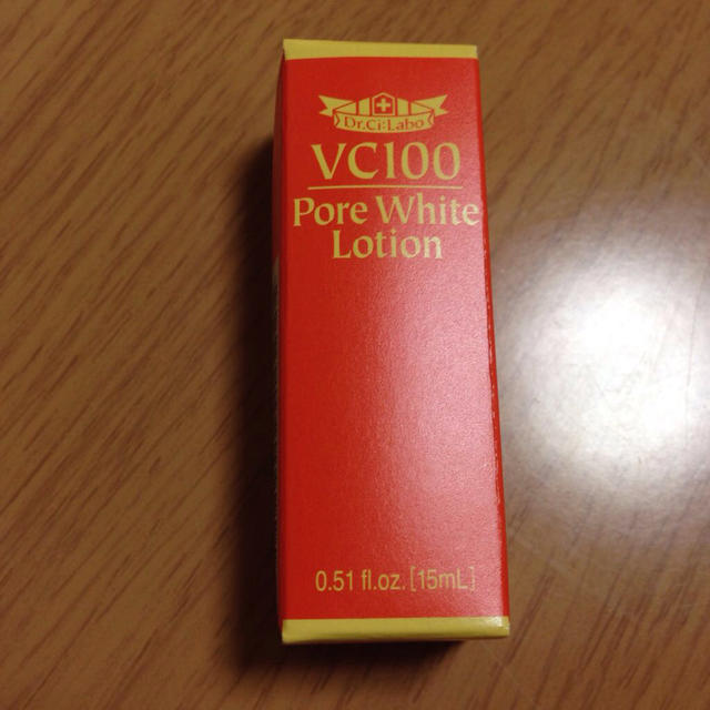 Dr.Ci Labo(ドクターシーラボ)のVC100ポアホワイトローション15ml コスメ/美容のスキンケア/基礎化粧品(化粧水/ローション)の商品写真