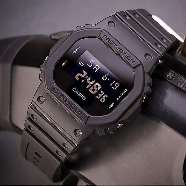 CASIO カシオ G-SHOCK 海外モデル ブラックフェイス腕時計