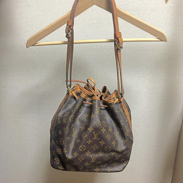 VUITTON ショルダーバッグ