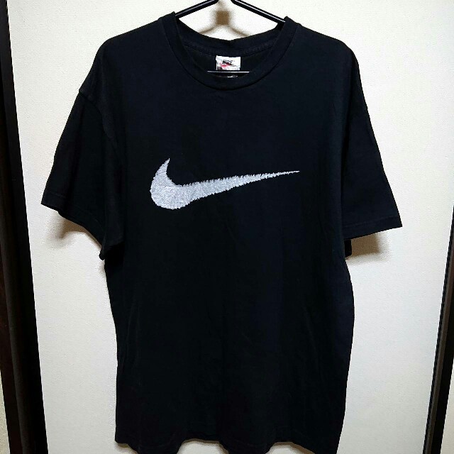 NIKE(ナイキ)の【希少】90s vintage NIKE ナイキ ビッグスウォッシュ Tシャツ メンズのトップス(Tシャツ/カットソー(半袖/袖なし))の商品写真