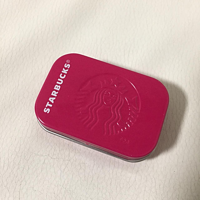 Starbucks Coffee(スターバックスコーヒー)のスタバ★アフターコーヒーミント(ミックスベリー) 食品/飲料/酒の食品(菓子/デザート)の商品写真