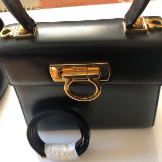 サルヴァトーレフェラガモ(Salvatore Ferragamo)のフェラガモ ハンドバッグ✨(ハンドバッグ)